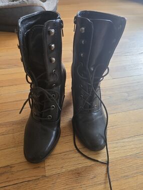 le chateau Black Lace-Up Combat Boots